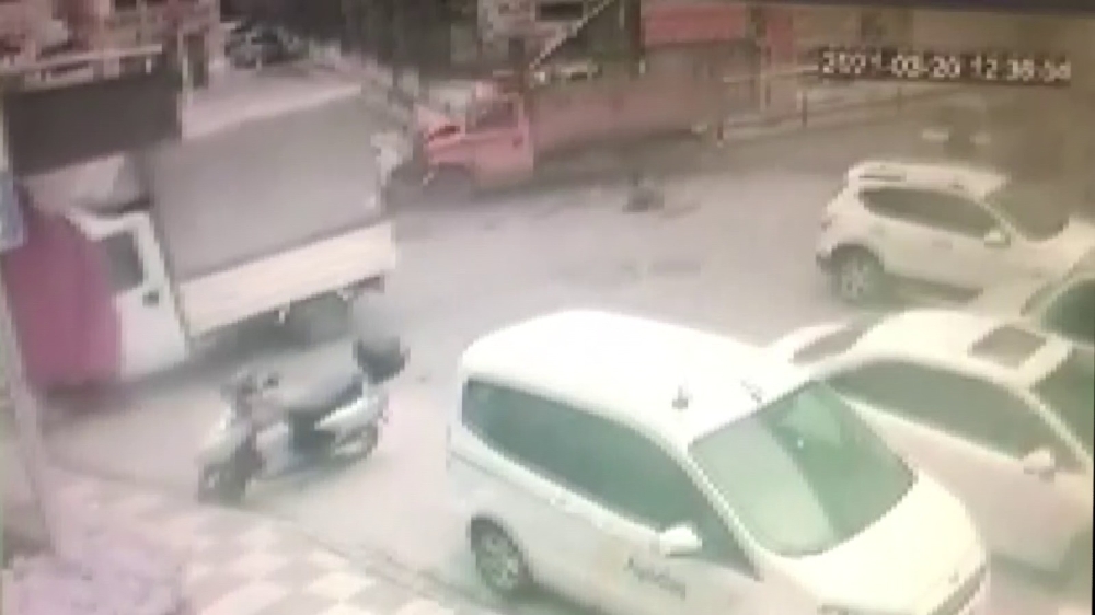 Maltepe’de kamyonet sürücüsü dehşet saçtı: Ortalık savaş alanına döndü