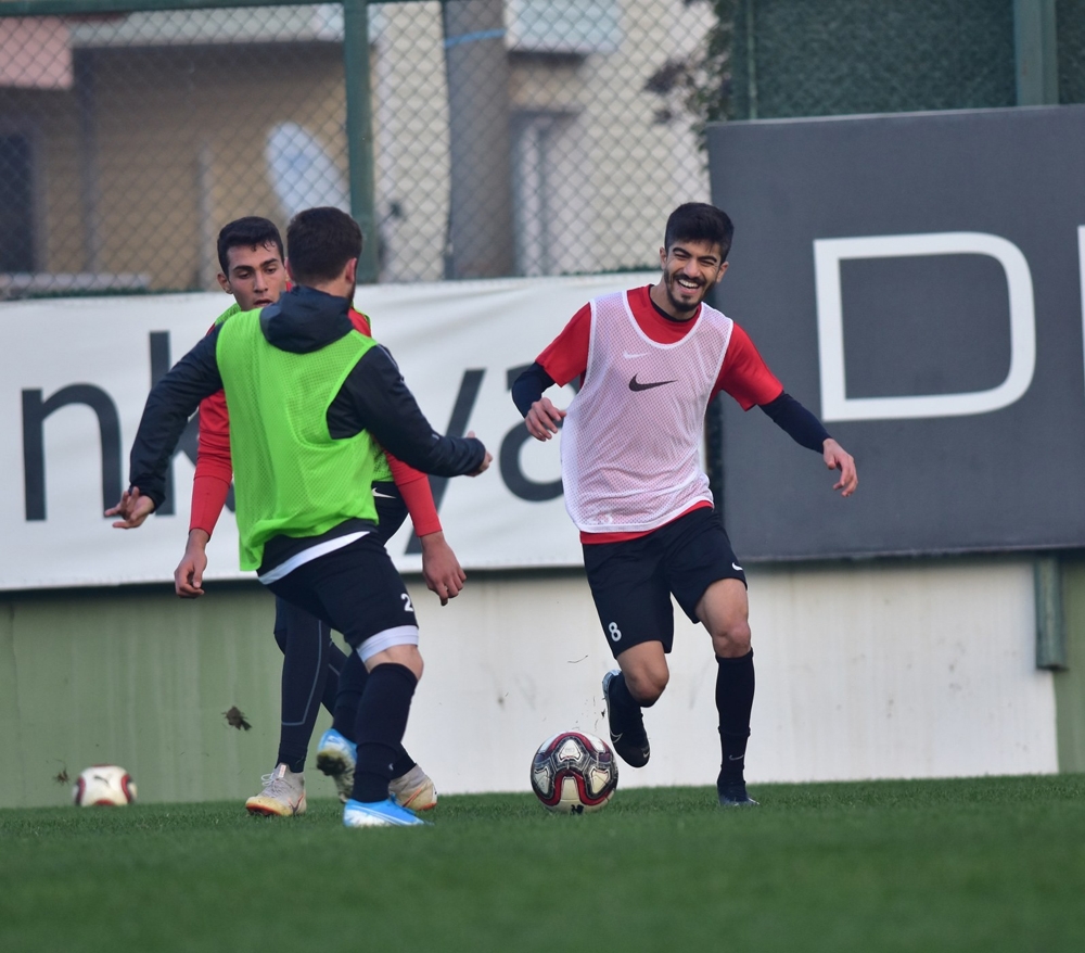 Manisa Fkda Gözler Kupa Maçına Çevrildi