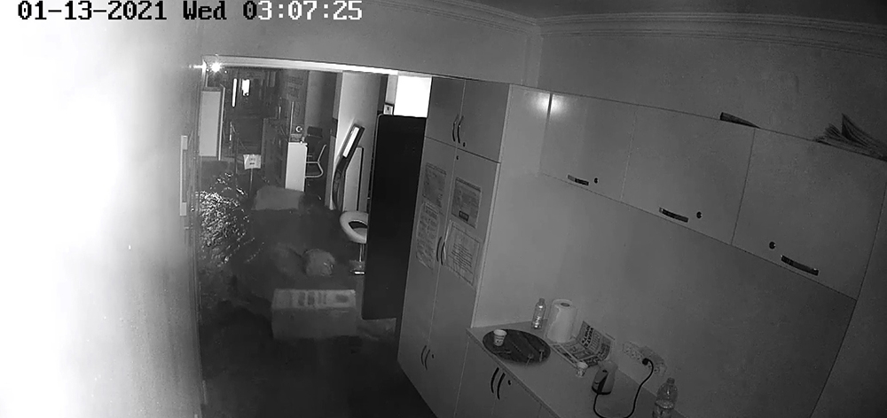Manisa’da sel felaketinin şiddeti güvenlik kamerasına yansıdı