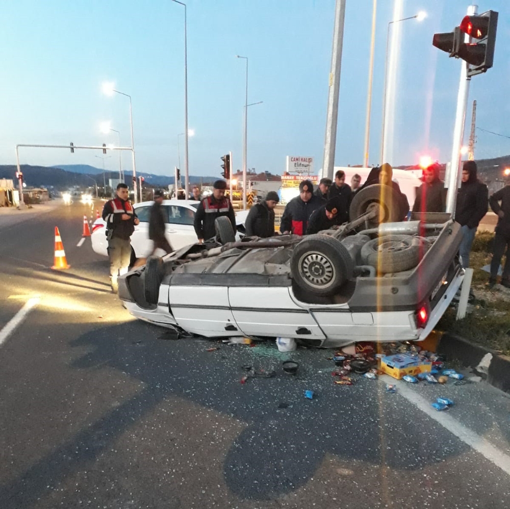 Manisa’da trafik kazası: 5 yaralı