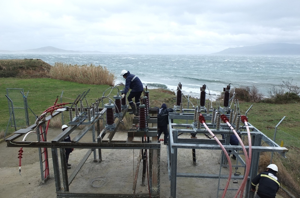 Marmara Adasının Bir Kısmına Jeneratörlerle Elektrik Verilmeye Başlandı