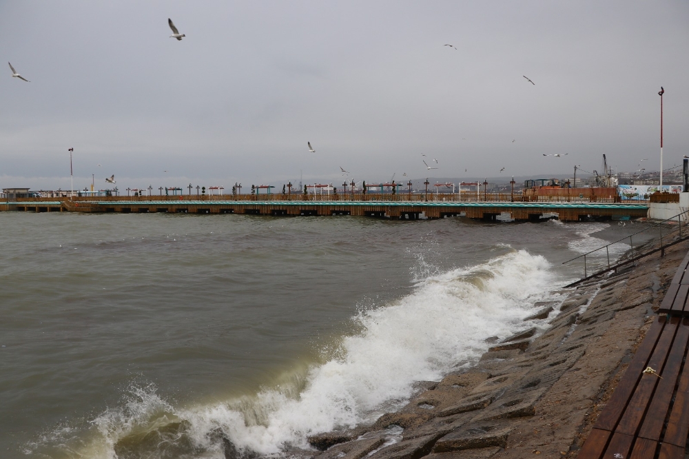 Marmarada Deniz Ulaşımına Lodos Engeli