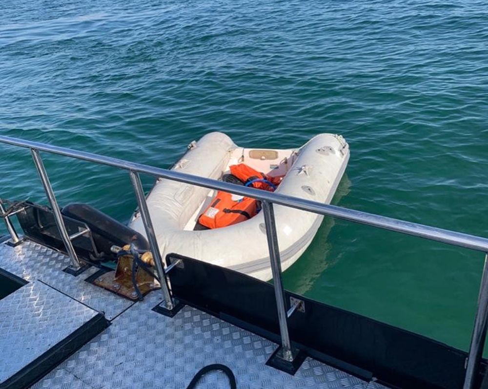Marmara’da Denizinde tekne battı, iki kişi ölümden döndü