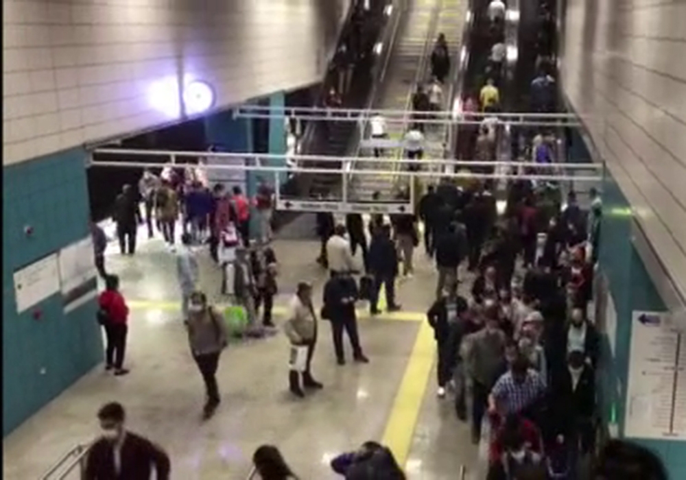 Marmaray’da dikkat çeken yoğunluk