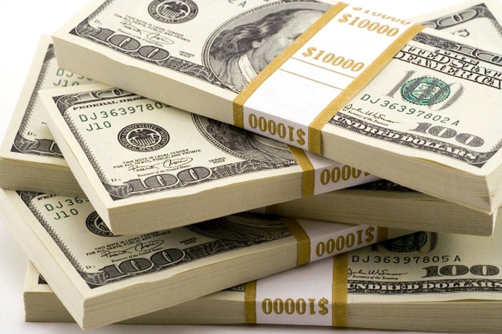 Mart ayında dolar yükselirken altında sert dalgalanmalar yaşandı