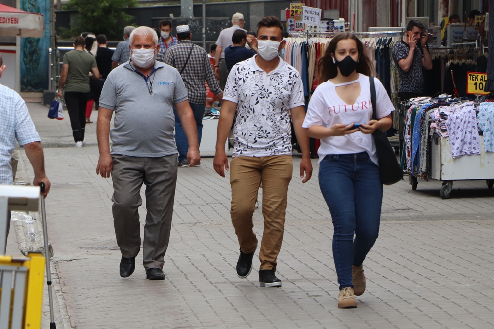 Maske zorunluluğu başladı
