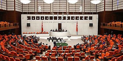 Meclis çalışmalarına verilen ara uzatıldı 
