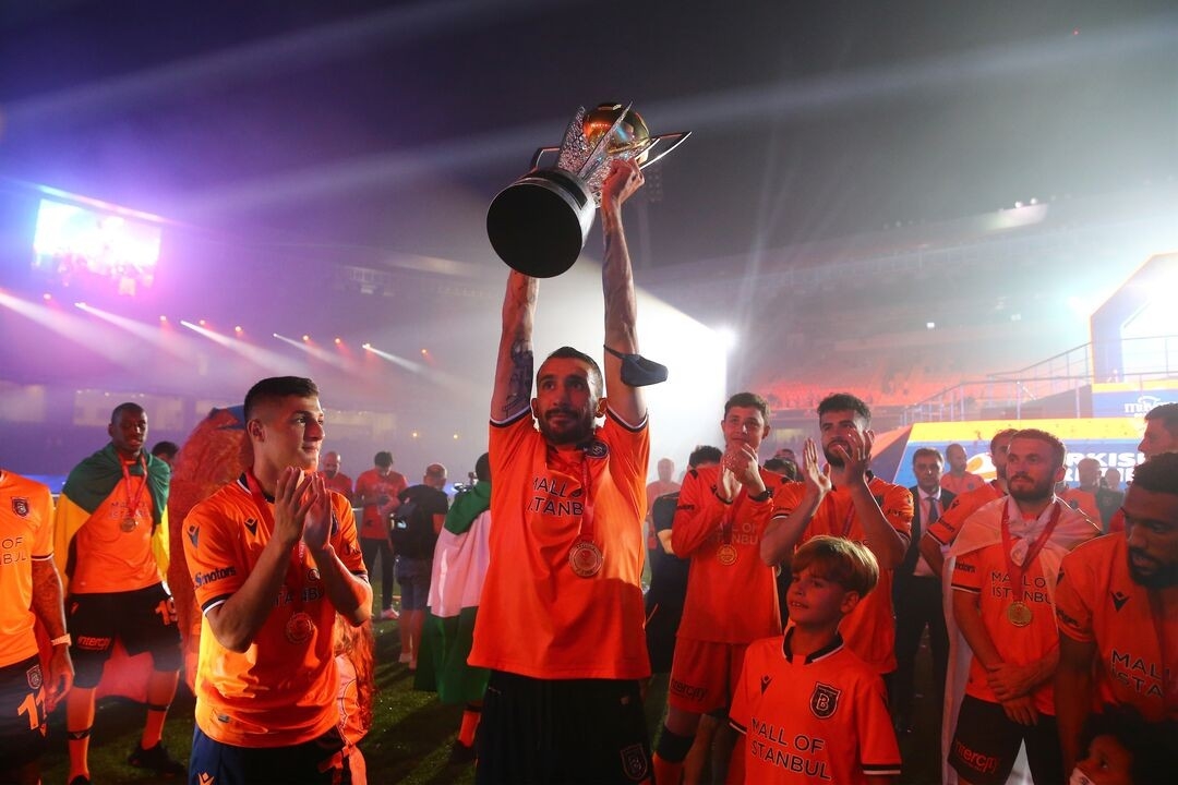Medipol Başakşehir’den, Mehmet Topal’a teşekkür