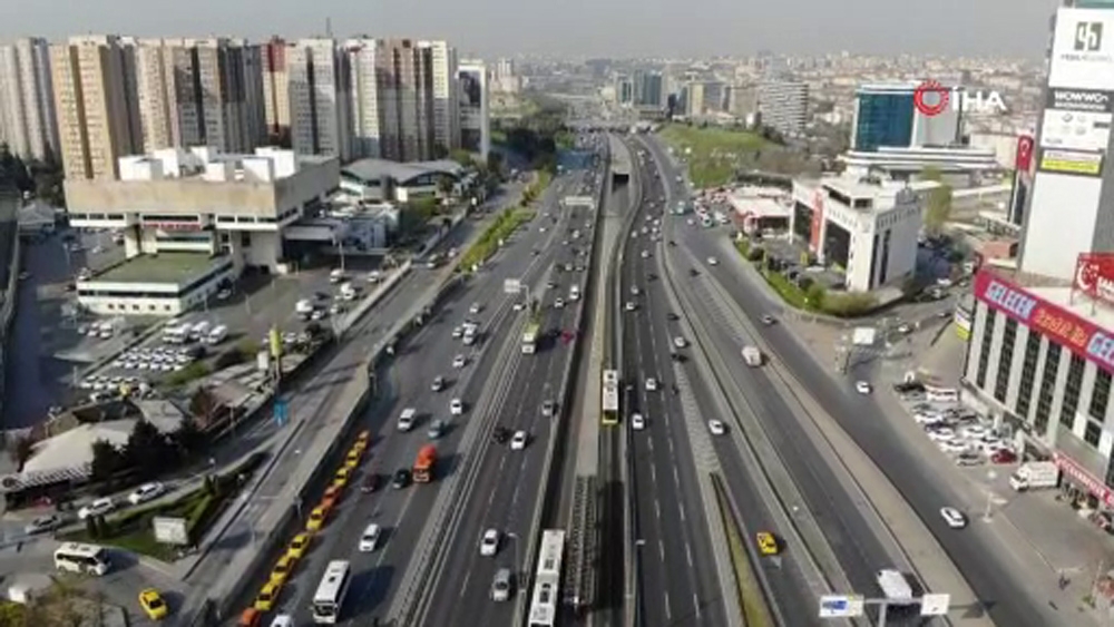Megakentte sokağa çıkma kısıtlamasının ardından mesai yoğunluğu