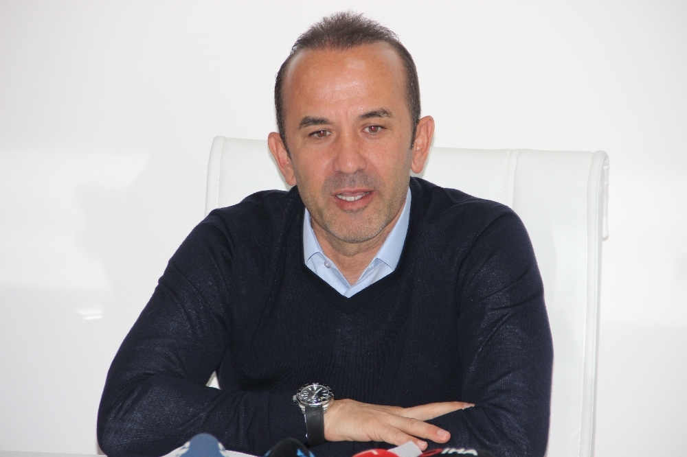 Mehmet Özdilek: “Her maçımız final”