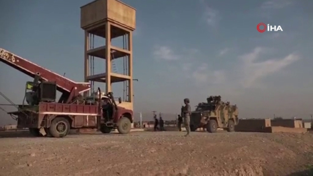 Mehmetçik Rasulaynın Köyüne Elektrik Getirdi