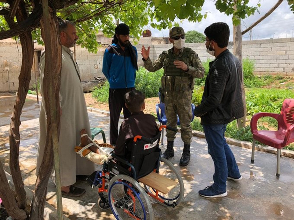 Mehmetçik’ten anlamlı ziyaret