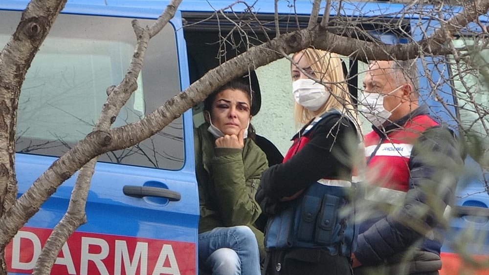 Melek İpek: “İnsanlığınız karşısında saygıyla eğiliyorum”