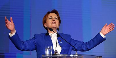 Meral Akşener’in 15 temmuz kılıfı kocaman balon