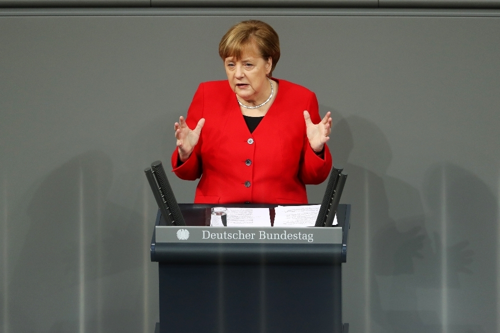 Merkel: ’ Libya’daki krizin çözümü askeri olmayacak’
