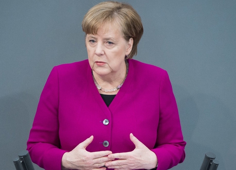 Merkel: “AstraZeneca aşısı yaptırırdım ama sıramı bekliyorum”