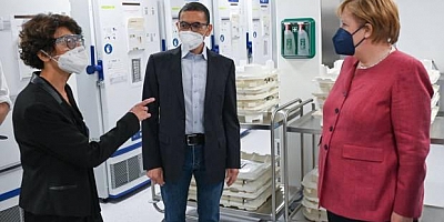 Merkel'den BioNTech'in tesisine ziyaret