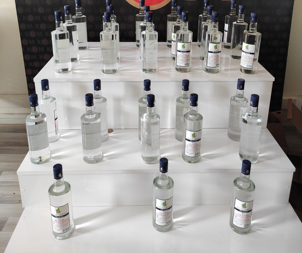 Mersin’de 32 litre sahte etil alkol ele geçirildi