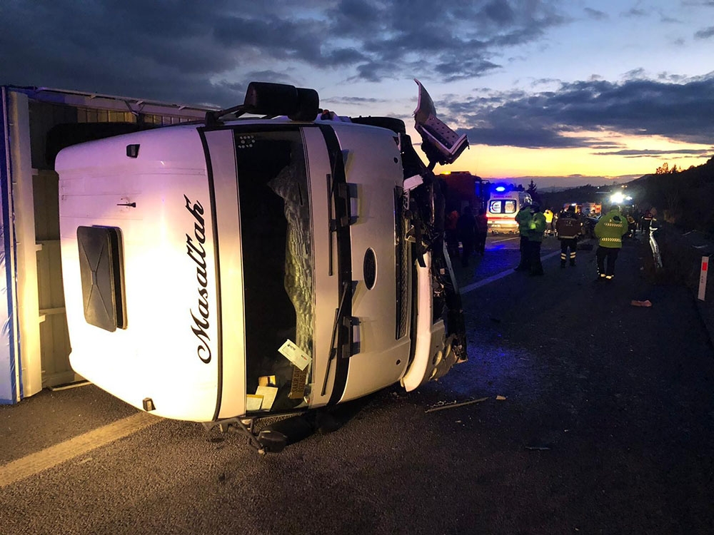 Mersin’de feci kaza: 5 ölü, 2 yaralı
