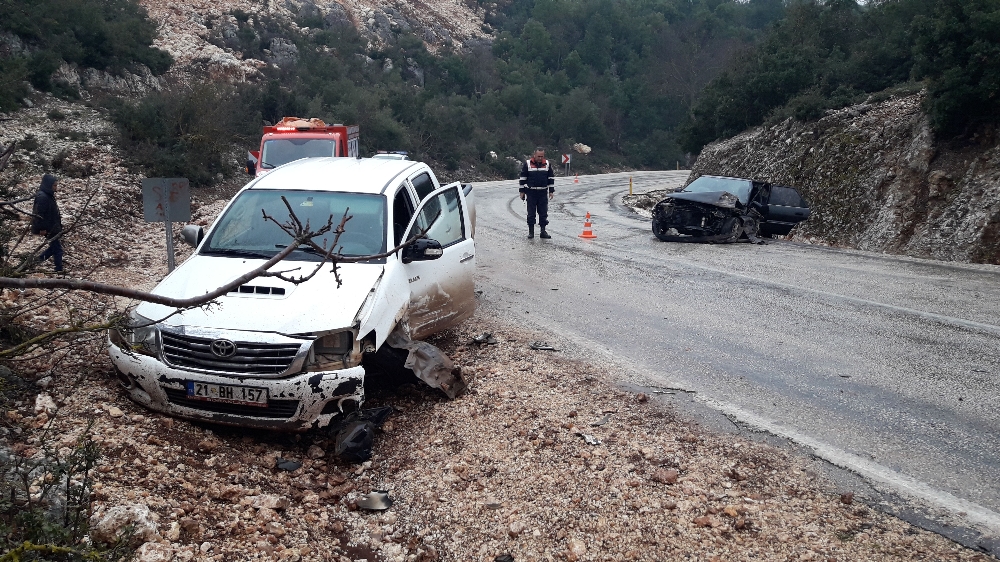 Mersin’de piknik dönüşü kaza: 9 yaralı