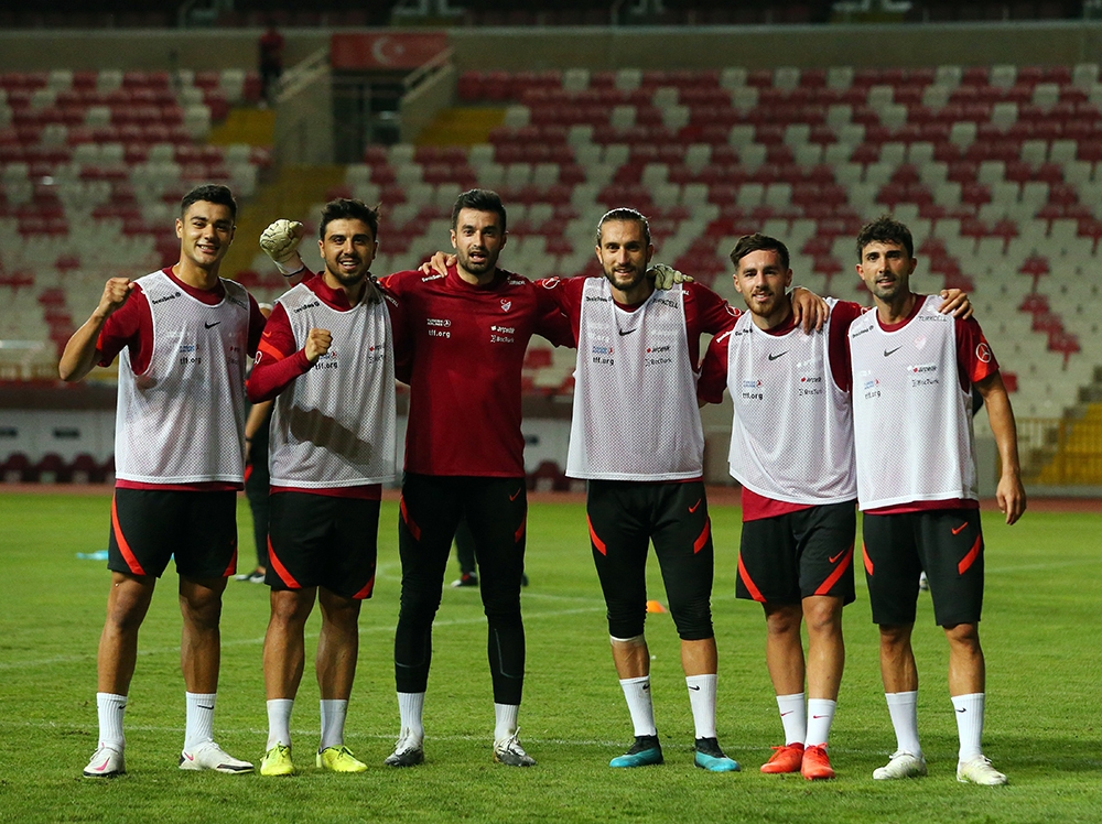 Mert Hakan Yandaş, milli takım aday kadrosundan çıkarıldı