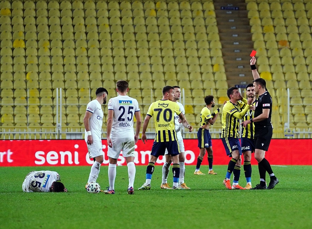 Mert Hakan Yandaş, Sivas deplasmanında forma giyebilecek