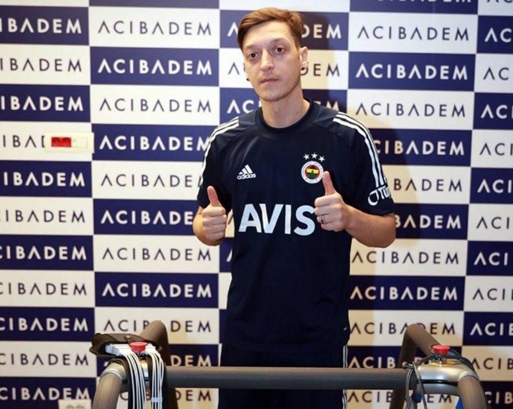 Mesut Özil’in sağlık kontrolünden geçti