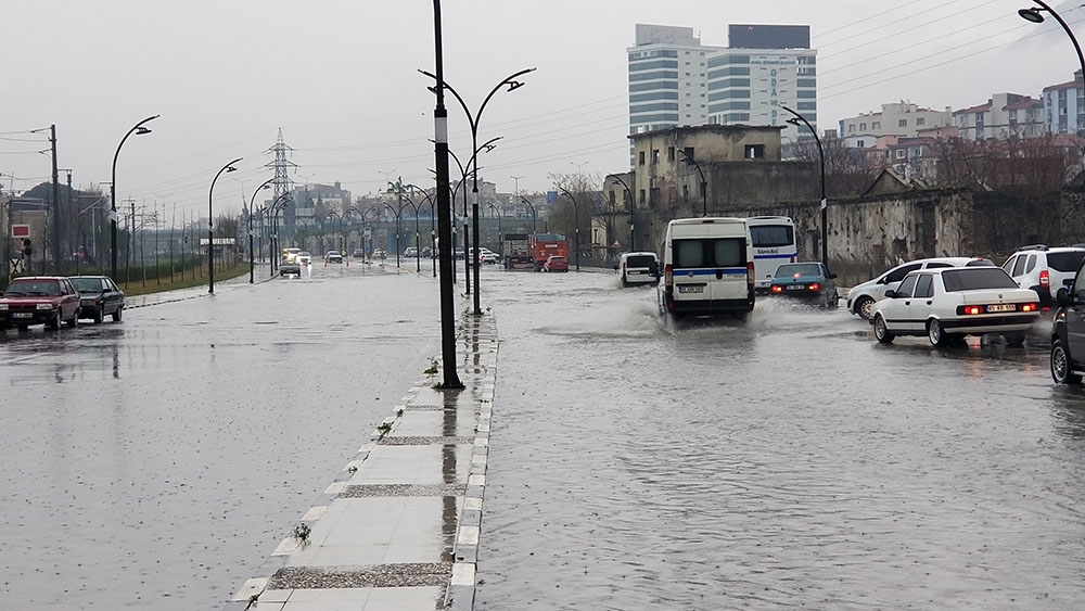 Meteorolojinin verileri Manisa’daki yağışın şiddetini ortaya koydu