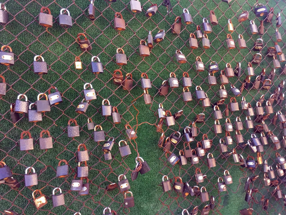 Metris Cezaevinin Telleri ‘Umut Kilitleriyle Doldu