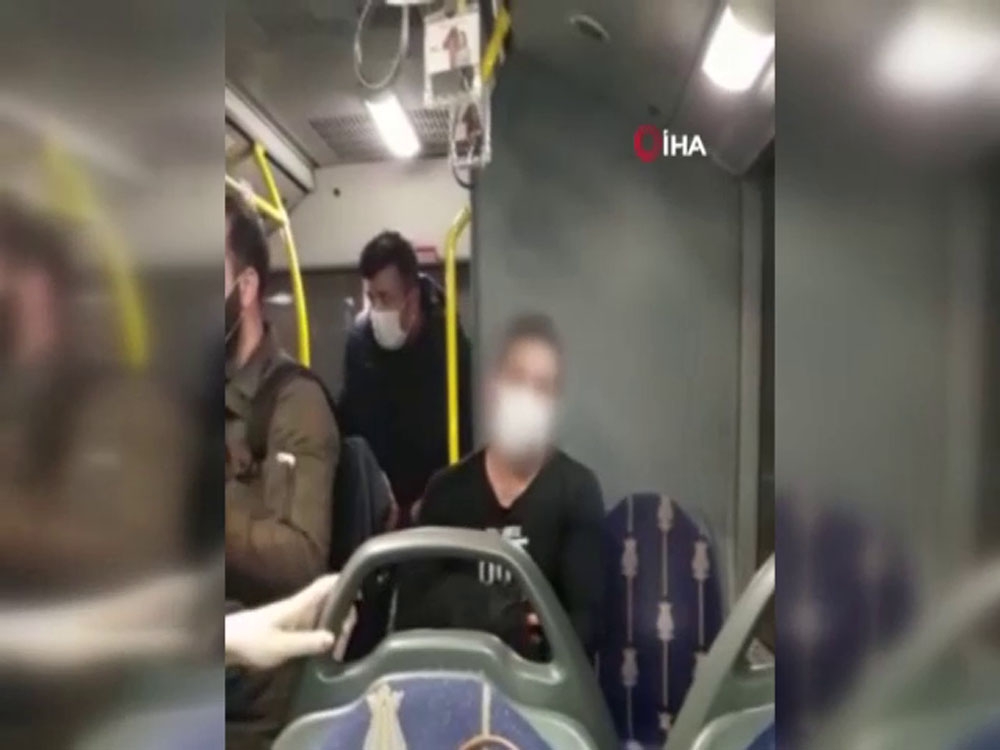 Metrobüste genç kadına taciz iddiası