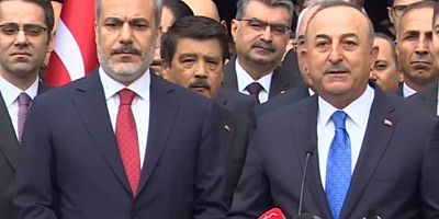 Mevlüt Çavuşoğlu, Dışişleri Bakanlığı görevini Hakan Fidan'a devretti