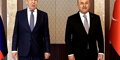 Mevlüt Çavuşoğlu: Tahıl koridorunu uygulanabilir plan olarak görüyoruz