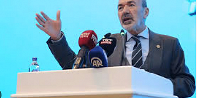 MHP Ümit Özdağ'ın ipliğini pazara çıkardı.. Saksıda yetişmiş Türk milliyetçisi