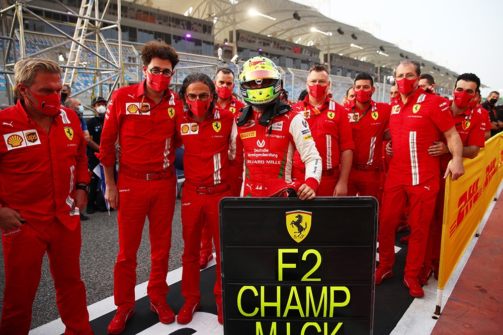 Mick Schumacher Formula 2’de şampiyon oldu