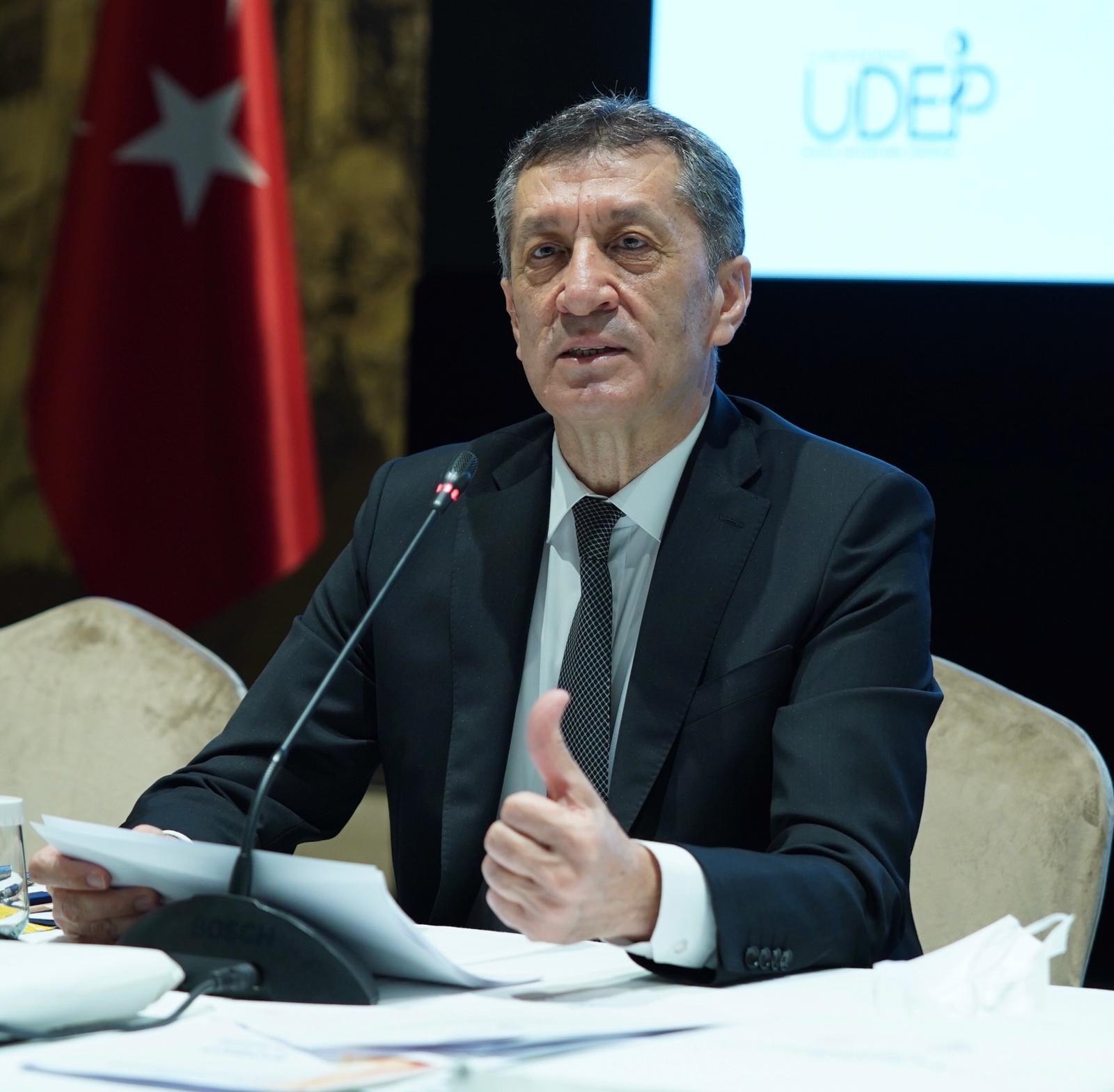 Milli Eğitim Bakanı Selçuk: 