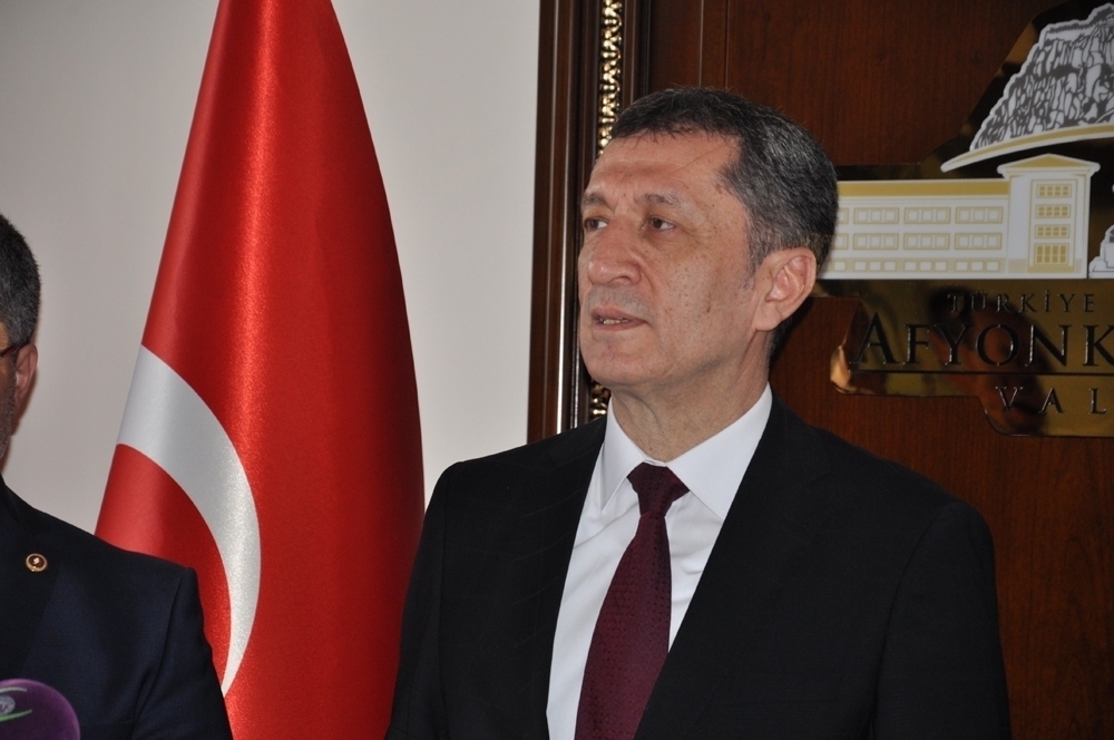 Milli Eğitim Bakanı Selçukdan “Sıfır Şiddet” Paylaşımı