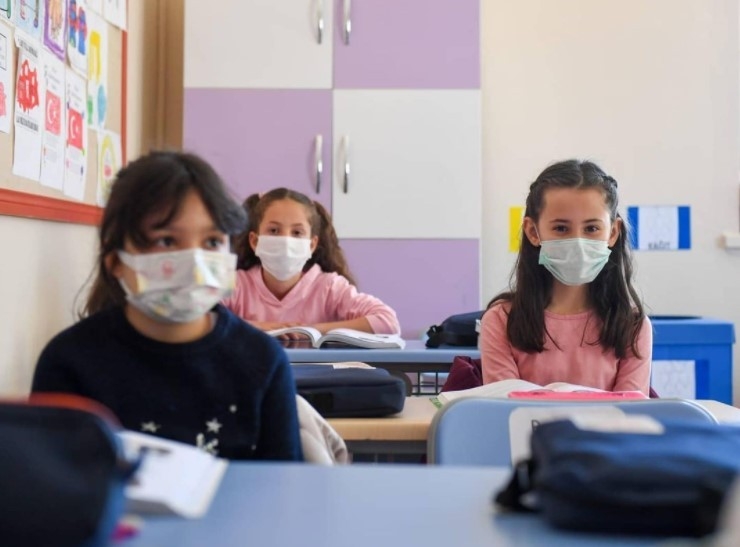 Milli Eğitim Bakanı Selçuk’tan ‘uzaktan eğitim’ paylaşımı