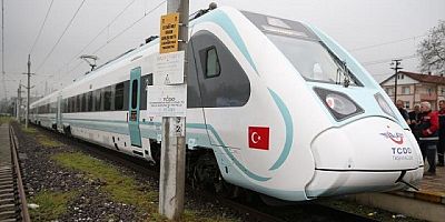 Milli elektrikli tren yolculu seferlerine bugün başlıyor