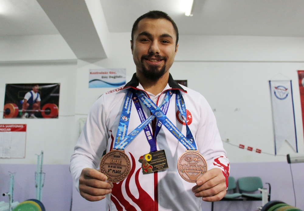 Milli Halterci Yiğit: “2024 Paris Olimpiyatlarında Şampiyon Olmak İstiyorum”