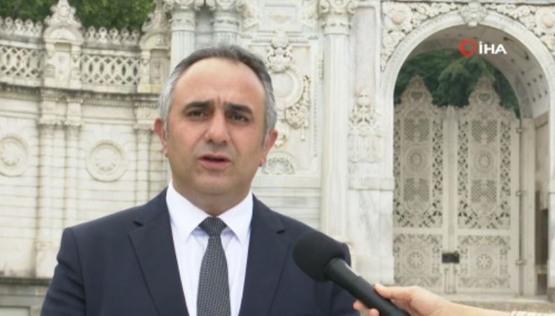 Milli Saraylar Müzecilik ve Tanıtım Başkanı Adnan Gayhan’ndan kayıp vazo iddialarına açıklama