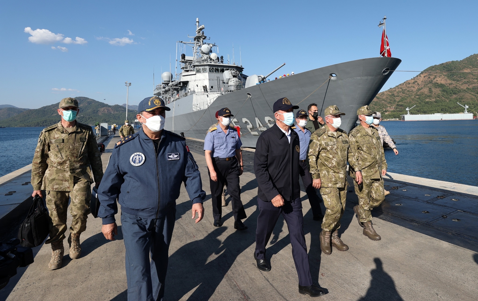 Milli Savunma Bakanı Akar’dan 