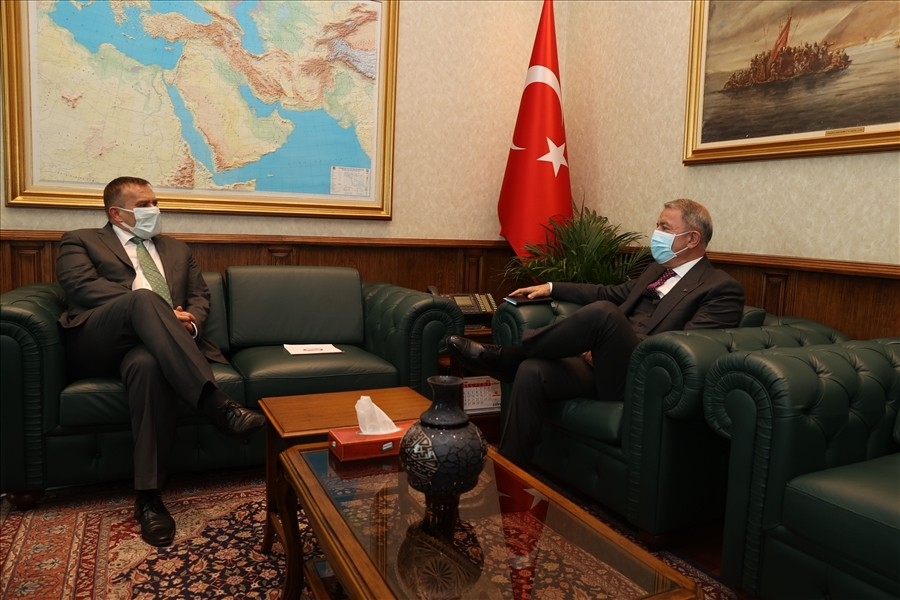Milli Savunma Bakanı Hulusi Akar, Slovenya Büyükelçisi Primoz Seligo’yu kabul etti