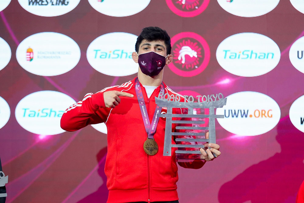 Millilerden Budapeşte’de 6 madalya, 4 olimpiyat kotası