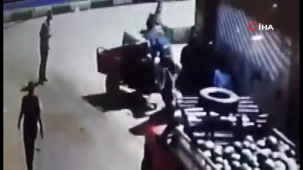 Mısır’da bıçaklı saldırı: 3 ölü