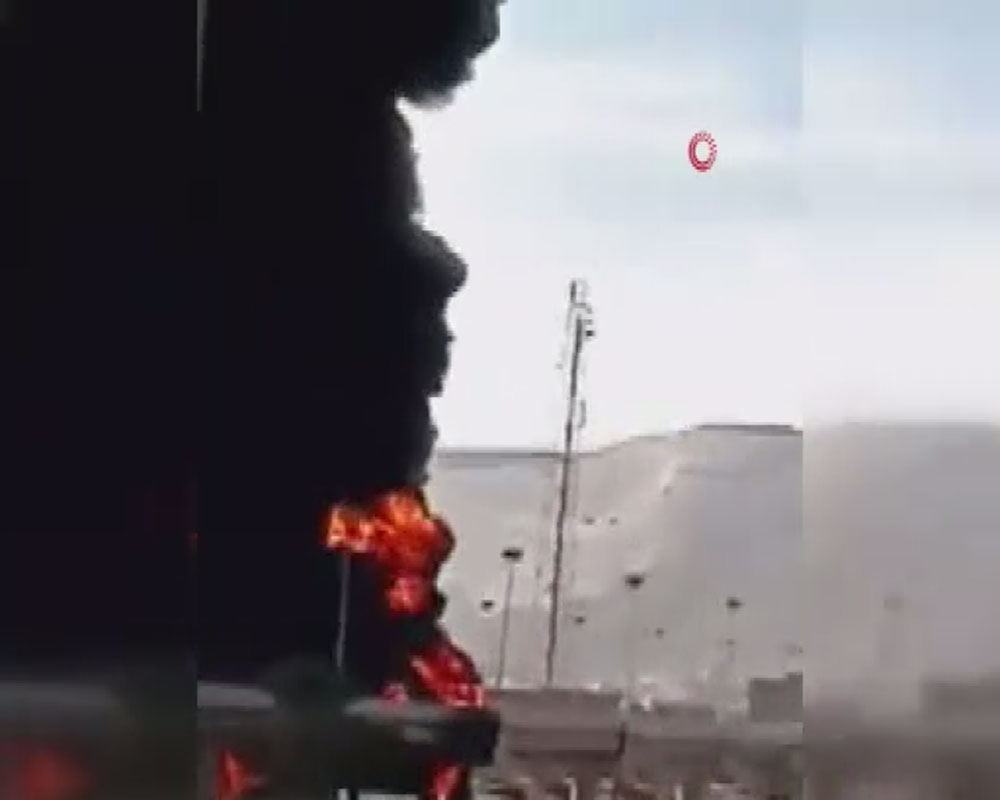 Mısır’da petrol yüklü tankerde patlama: 2 ölü
