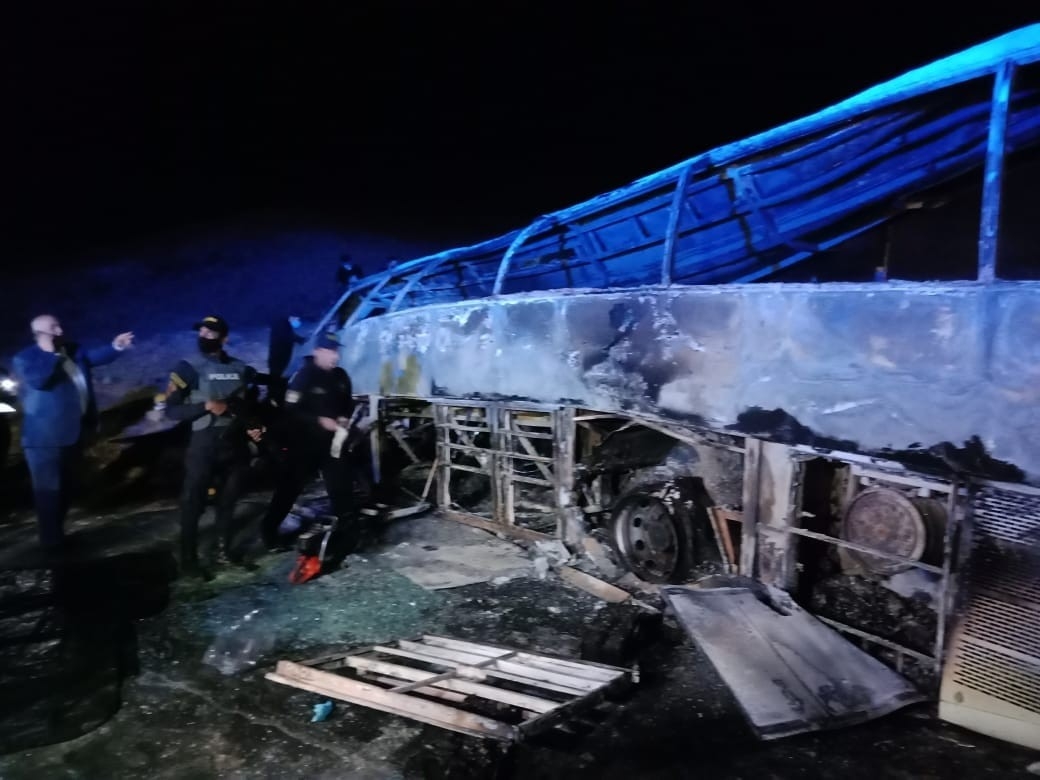 Mısır’da yolcu otobüsü devrildi: En az 20 ölü
