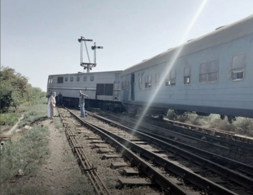 Mısır’da yolcu treni raydan çıktı