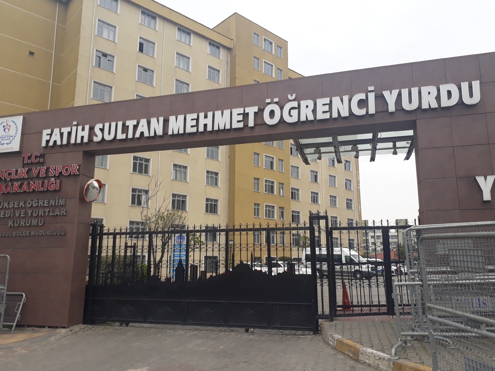 Mısır’dan gelen Türkler Fatih Sultan Mehmet Öğrenci Yurdu’na yerleştirildi