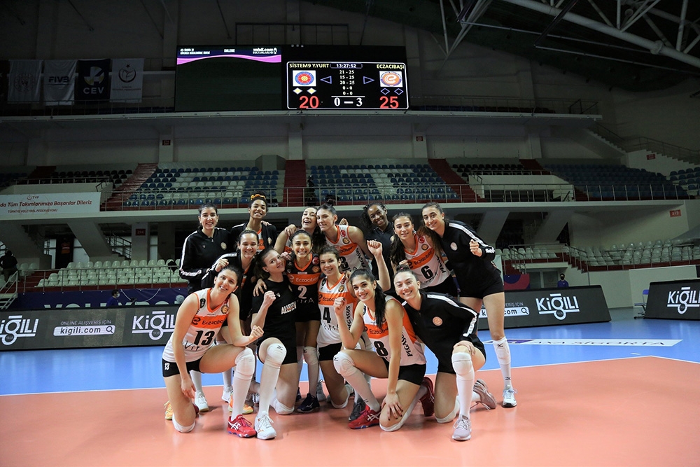 Misli.com Sultanlar Ligi: Sistem9 Yeşilyurt: 0 - Eczacıbaşı VitrA: 3