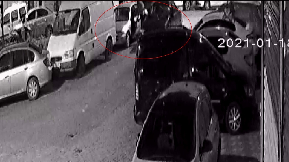 MOBESE kameralarının altında 30 saniyede araba çaldılar